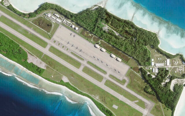 More B-2 stealth bombers seen at US base in striking distance of Iran,&nbsp;Yemen