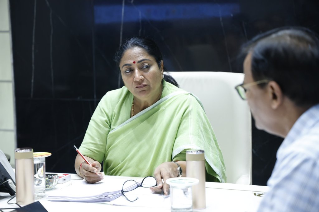 दिल्ली के बच्चों और अभिभावकों के अधिकारों की रक्षा हेतु दिल्ली सरकार का एक ऐतिहासिक&nbsp;कदम